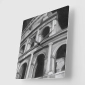 Roman Colosseum met Architecturaal Tekeningen Vierkante Klok (Hoek)