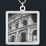 Roman Colosseum met Architectural Drawings Zilver Vergulden Ketting<br><div class="desc">A picture of the Roman Colosseum complete with archittural drawings of the archways. One of the new seven wonders of the world,  the style of the building still impact modern design. A great gift for someone who loves architecture or studying,  voorheen Rome.</div>
