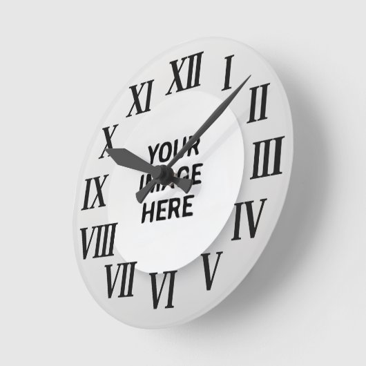 Roman Numeral Wall Clock with Photo and Name Ronde Klok (Hoek)