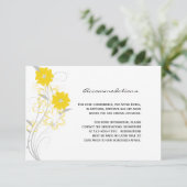 Romance in de vorm van een geel bruiloft informatiekaartje (Staand voorkant)