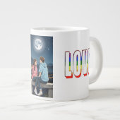 Romance met sterogen grote koffiekop (Voorkant rechts)