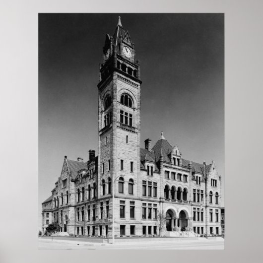 Romanesque City Hall Building Poster (Voorkant)