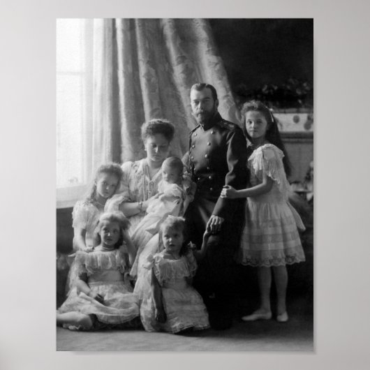 Romanov Family Portrait - Circa 1904 Poster (Voorkant)