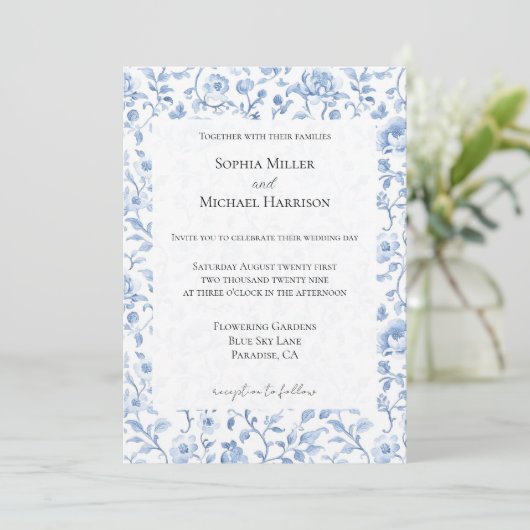 Romantic Blue White Floral Wedding Kaart (Staand voorkant)