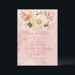 Romantic Blush Roses Elegant Weddding Invitat Kaart<br><div class="desc">Romantische prachtige subtiele kleuren van wazige roze voor een elegante romantische bruiloft. Als u klasse met eenvoud wilt dan is dit ontwerp voor u. Rozen zijn zo eenvoudig en zo knap, afhankelijk van kleur en textuur, evenals groenen die worden gebruikt in de schikking en bouquets, enz. Satin ribbons en taffeta-jurken...</div>