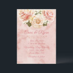 Romantic Blush Roses Elegant Weddding Invitat Kaart<br><div class="desc">Romantische prachtige subtiele kleuren van wazige roze voor een elegante romantische bruiloft. Als u klasse met eenvoud wilt dan is dit ontwerp voor u. Rozen zijn zo eenvoudig en zo knap, afhankelijk van kleur en textuur, evenals groenen die worden gebruikt in de schikking en bouquets, enz. Satin ribbons en taffeta-jurken...</div>