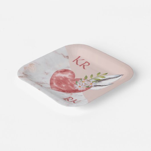 Romantic Boho Pink Heart Feathers Daisy Marble Papieren Bordje (Gebogen)