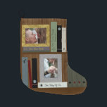 Romantic Book Lover Book Shelf Personalized Grote Kerstsok<br><div class="desc">Pas deze voorraad aan met dit unieke boekenplankenontwerp met een draai van romance die twee fotomalplaatjes en drie sjablonen van de boektitel aanbiedt. De titels van het boek kunnen worden geschrapt als ongewenst door de tekst op het tekstgebied te schrappen. Als meer boektitels dan worden gewild verkies om verder aan...</div>