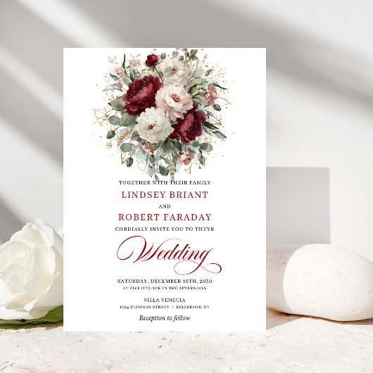 Romantic Burgundy and White Flowers Wedding Invite Kaart