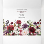 Romantic Burgundy Waterverf Floral Wedding Drieluik Uitnodiging (Binnenkant midden)