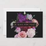 Romantic Dark Florals Cadeaubon<br><div class="desc">Coördineert met het Romantic Donkere Florals Malplaatje Bedrijfs van de Kaart door 1201AM. Een rijke, donkere illustratie van de waterverf van romantische rozen, pinda's en tulpen brengt een dramatische stijl aan dit klantgerichte cadeaucertificaat. Werk de tekstgebieden op de rug met uw details bij en personaliseer de gebieden van het cadeaucertificaat...</div>