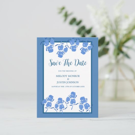 Romantic Dusty Blue Floral slaat de datum op Aankondigingskaart (Staand voorkant)