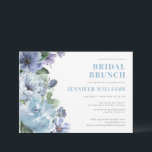 Romantic Dusty Blue Floral Vrijgezellenfeest Party Kaart<br><div class="desc">Mooie florale illustraties van de waterverf in tinten stoffige blauw, groen en lavender, gekoppeld aan elegante typografie, geven dit vrijgezellenfeest een klassieke maar moderne stijl. Bewerk gewoon de sjabloon met jouw naam en kies papieren opties. De coördinerende punten van het vrijgezellenfeest zijn beschikbaar in onze opslag of zien het ontwerp...</div>
