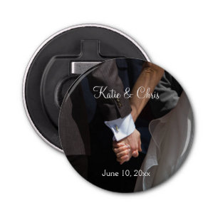 Romantic en Elegant Wedding Couple Holding Hands Button Flesopener