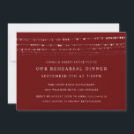 Romantic Fairy Lights Rehearsal Dinner Maroon Kaart<br><div class="desc">De kleurenachtergrond van de douane met hangende koordlichten met gemakkelijk om tekst voor om het even welke speciale gebeurtenis uit te geven. Facultatieve foto op de rug; de achterkant van de douanekleur.</div>