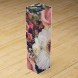Romantic Flower Bouquet Wijn Geschenkdoos<br><div class="desc">Zacht roze rozen en witte bloemen in romantische boquet op feestartikelen en feestartikelen,  ideaal voor bruiloften.</div>