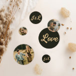 Romantic Foto - Table Confetti<br><div class="desc">Verhoog je vrijgezellenfeest met Romantische Foto's Tafel Confetti. Je kunt het personaliseren met de initialen van het paar en drie geweldige foto's opnemen, waardoor het een mooie en betekenisvolle aanvulling is op je trouwdouchedecor. Het is een mooie manier om de reis van het paar samen te vieren, ideaal voor een...</div>