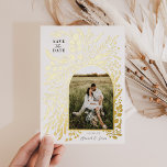 Romantic Foto van Floral Arch | Datum opslaan Folie Uitnodiging<br><div class="desc">Dit ontwerp laat een fotograaf zien die door onze originele schilderingen in echte folie is omgevormd. Alle doopvonten en kleuren zijn klantgericht.</div>