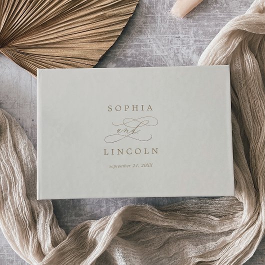Romantic Gold Calligraphy | Ivory Monogram Weddens Gastenboek