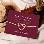 Romantic Gold en Bourgogne bruiloft Save The Date<br><div class="desc">Eenvoudig,  elegant,  minimalistisch,  romantisch Bourgognig huwelijk,  bespaart de date-uitnodiging met trendy kalligrafie script en gouden touwhart.</div>