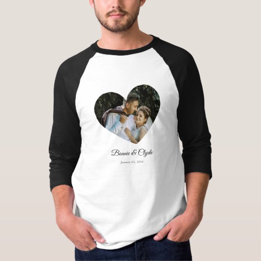 Romantic Heart Couple Name Date Personalized T-shirt (Voorkant)