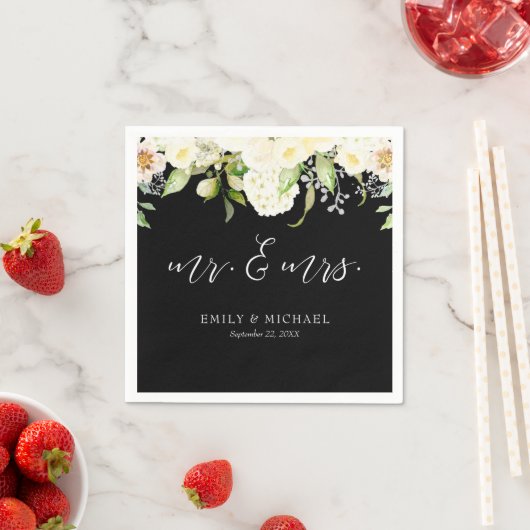 Romantic Ivory Cream Floral Black Wedding Servet (Insitu)