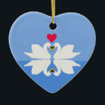 Romantic Jubileum Swan Heart Ceramic Ornament<br><div class="desc">Deze kleurrijke romantische hartvormende versiering is het perfecte geschenk voor romantische gelegenheden. Het bevat twee zwanen,  en hun reflectie,  met een hart tussen hen. Ideaal voor huwelijksverjaardagen,  verloving,  newlyweds.</div>