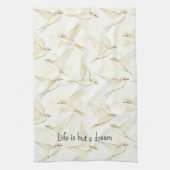 Romantic life is but a dream birds   theedoek (Verticaal)