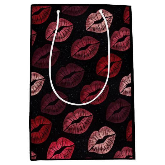 Romantic Lip Print Gift Bag Medium Cadeauzakje (Voorkant)