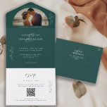 Romantic Moody Emerald Green Wedding Foto All In One Uitnodiging<br><div class="desc">Een modern en romantisch stemmingsvormend ontwerp in een donker emerald groen voorzien van botanische en calligrafische manuscriptaccenten. Volg de bovenstaande gids om persoonlijke trouwgegevens met je favoriete foto te vervangen. Een alle-in-één trouwuitnodiging die een rsvp kaart met de optie omvat om de QR code af te tasten, en/of uw trouwwebsite...</div>