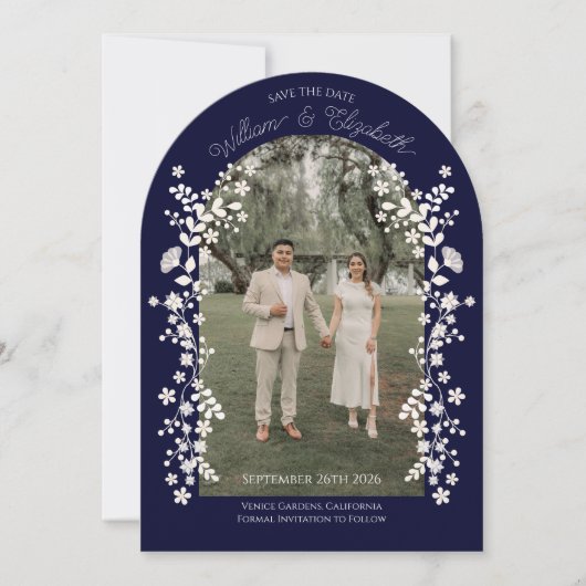 Romantic Navy Blue Floral Arch Save the Date Kaart (Voorkant)