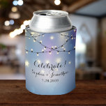 Romantic Outdoor Wedding Twinkle String Lights Blikjeskoeler<br><div class="desc">Voeg een speciaal tintje toe aan je trouwfeest met deze aangepaste koelbox met licht kronkelende lichten die zijn ingesteld tegen een romantische buitennachtelijke hemel gevuld met magische schitterende sterren. Voeg de namen van de bruid en van de bruidegom, de trouwdatum en de douanegroet als "Te personaliseren feest"toe. Ideaal voor een...</div>