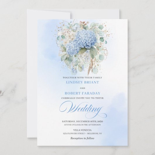 Romantic Pale Blue Hydrangea Floral Wedding Invite Kaart (Voorkant)