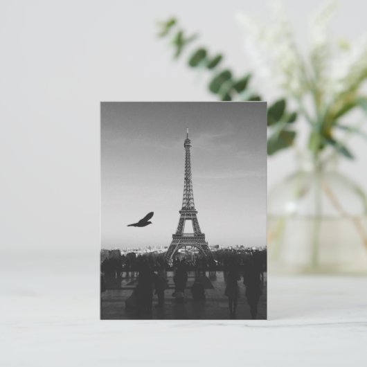 Romantic Paris Eiffel Tower Black en white Briefkaart (Staand voorkant)