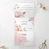Romantic Peach Rozen Floral Drieluik Aankondiging (Binnen)