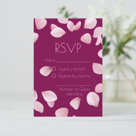 Romantic Pink Petals Wedding RSVP Card (Staand voorkant)