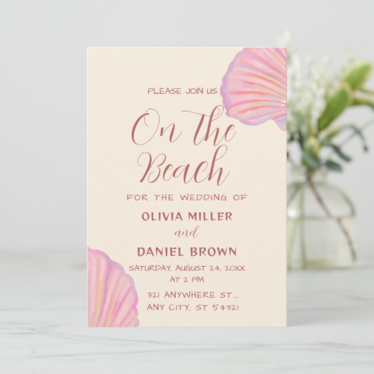 Romantic Pink Seashell Beach Wedding Kaart (Staand voorkant)