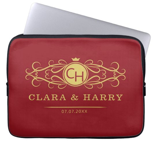 Romantic red gold elegant monogramme wedding laptop sleeve (Voorkant)