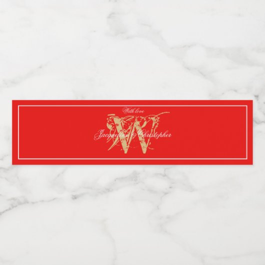 Romantic Red Gold Script Monogram Names Weddenscha Waterfles Etiket (Enkel label)