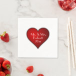 Romantic Red Heart met naam en huwelijksdatum Servetten<br><div class="desc">Dit elegante ontwerp van het bruidspapier servet zal een geweldige finishing touch geven aan uw huwelijksfeest of receptie, met een eenvoudig romantisch rood hart op een witte achtergrond. De tekst op het hart zegt Mr & Mrs en een voorbeeldachternaam met een plaatsaanduiding voor het jaar onder de naam in een...</div>