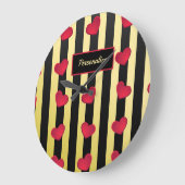 Romantic Red Hearts Gold Black Stripes personalise Grote Klok (Hoek)
