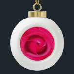 Romantic Red Pink Rose Keramische Bal Ornament<br><div class="desc">Romantische roze en rode roos.</div>