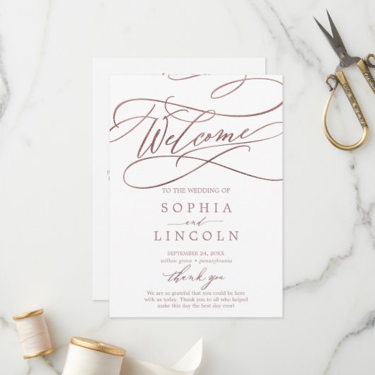 Romantic Roos Gold Calligraphy Wedding Programmakaart (Voorkant / Achterkant in situ)