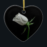 Romantic Roos Ornament<br><div class="desc">Mooie witte romantische roos versiering. Voeg uw speciale datum of een favoriete prijsopgave toe... .</div>
