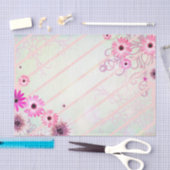 Romantic roze lentevloeren op diagonale strepen tissuepapier (Craft)