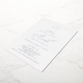 Romantic Silver Foil Calligraphy Monogram Weddensc Folie Uitnodiging (Gedraaid)