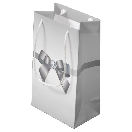 Romantic Silver Ribbon & Gem Bow Klein Cadeauzakje (Achterkant Gekanteld)