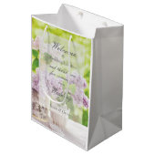 Romantic Spring Flower Floral White Lila Wedding Medium Cadeauzakje (Voorkant Gekanteld)