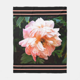 Romantic Spring Peony in Bleek strand Fleece Deken