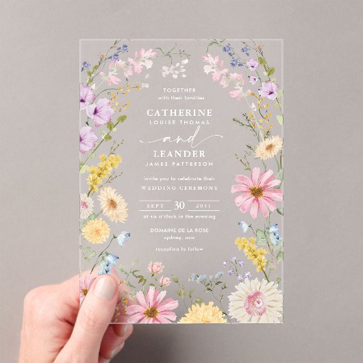 Romantic Spring Wildflower Meadow Wedding Acryl Uitnodigingen (Insitu (Draagbaar))